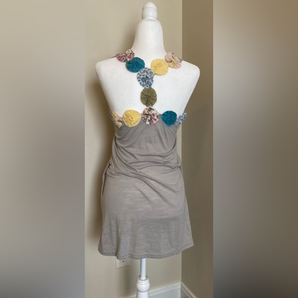 Boutique tank tunic top Size Small Racerback YoYo Embroidery
